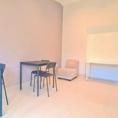 לונדון Cosy Room In East Ham מראה חיצוני תמונה