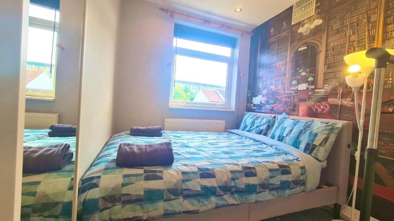 לונדון Cosy Room In East Ham מראה חיצוני תמונה